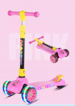 Xe scooter cho bé có đèn flash đẹp 039