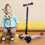 Xe scooter cho bé sắc màu graffiti 048