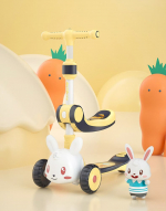 Xe scooter cho bé thỏ trắng xinh xắn 033